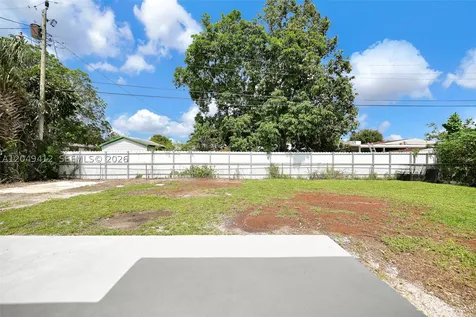 17221 NW 24th Place Miami Gardens FL 33056