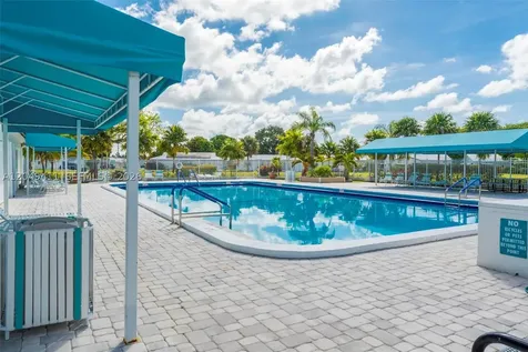 7211 NW 76th Street Tamarac FL 33321