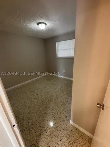 1047 SW 7th Street Miami FL 33130