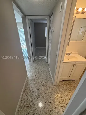 1047 SW 7th Street Miami FL 33130