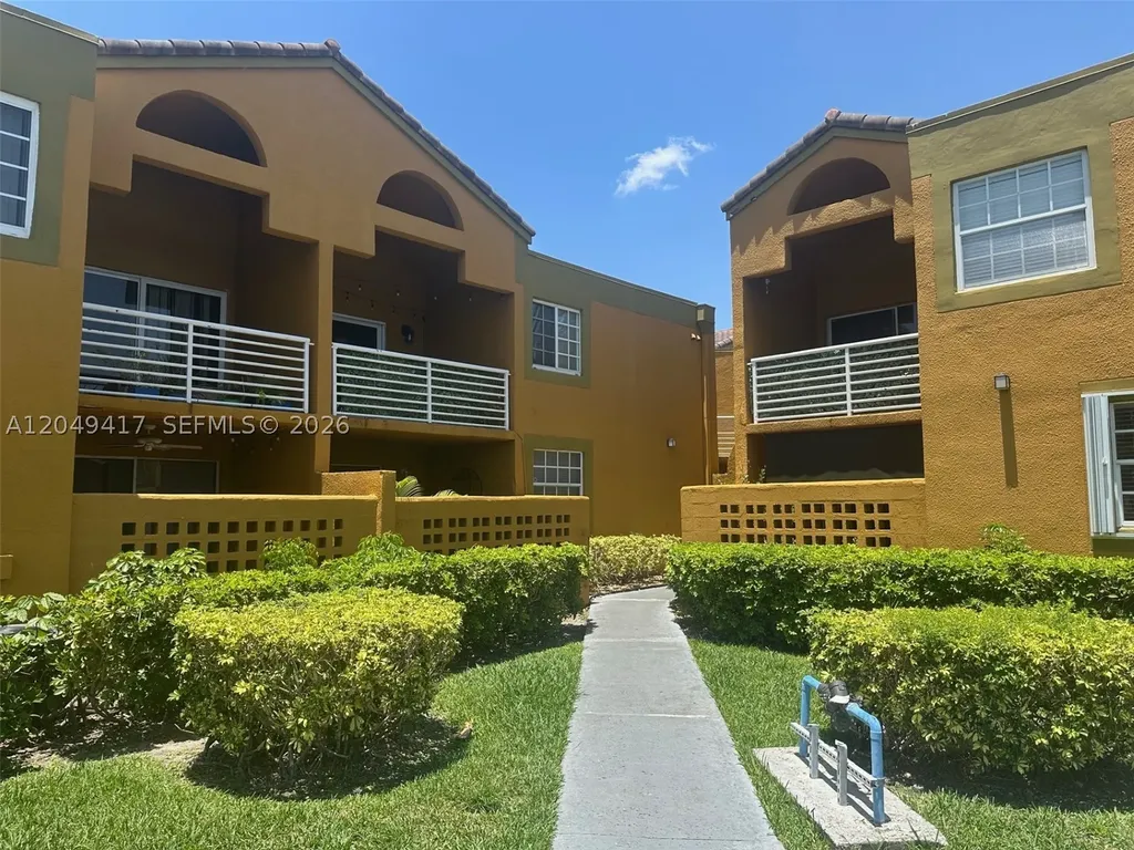 9741 Fontainebleau Boulevard Miami FL 33172