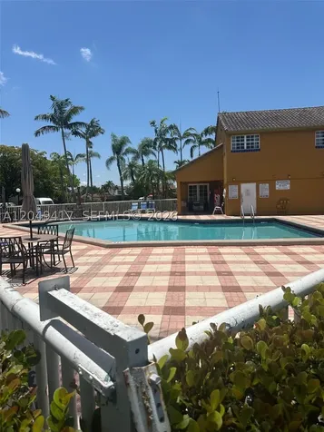 9741 Fontainebleau Boulevard Miami FL 33172