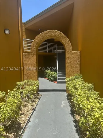 9741 Fontainebleau Boulevard Miami FL 33172