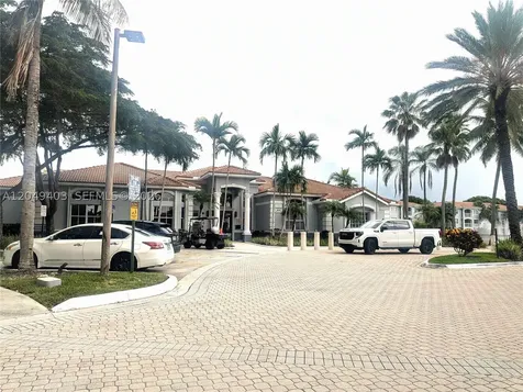 9645 NW 1st Court Pembroke Pines FL 33024