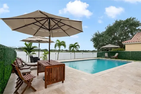 13724 SW 52nd Street Miramar FL 33027