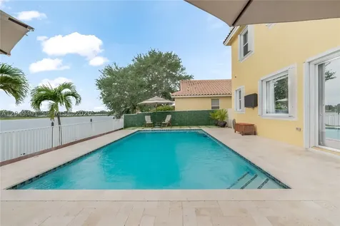 13724 SW 52nd Street Miramar FL 33027