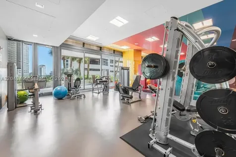 68 SE 6th Street Miami FL 33131