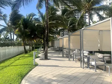10275 Collins Avenue Bal Harbour FL 33154