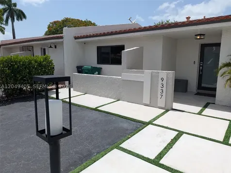 9337 SW 6th Terrace Miami FL 33174