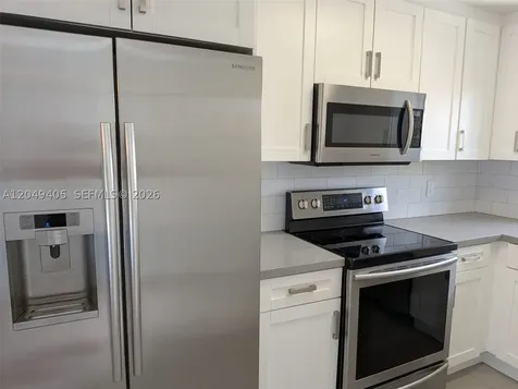 9337 SW 6th Terrace Miami FL 33174