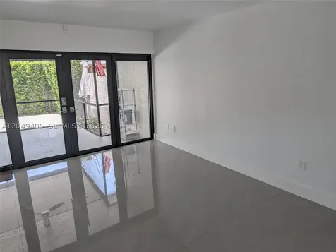 9337 SW 6th Terrace Miami FL 33174