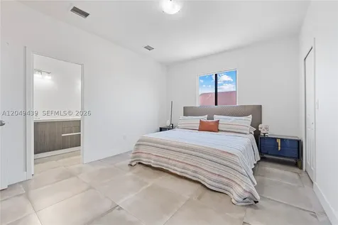 9174 SW 5th Lane Miami FL 33174