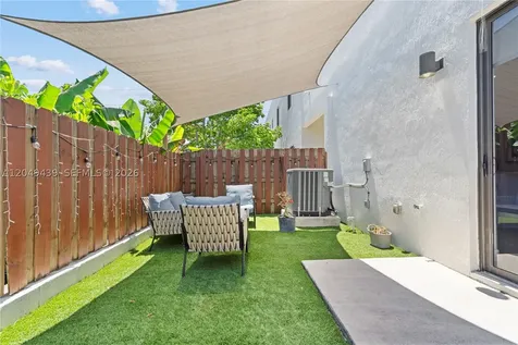 9174 SW 5th Lane Miami FL 33174