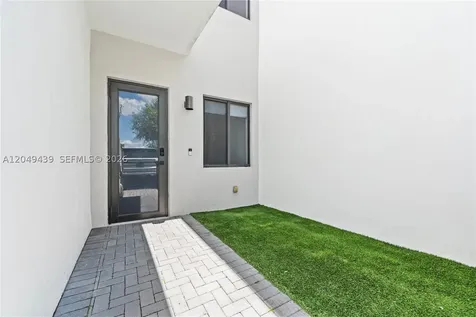 9174 SW 5th Lane Miami FL 33174