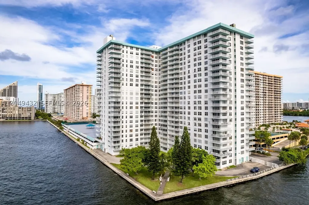 301 174th Street Sunny Isles Beach FL 33160