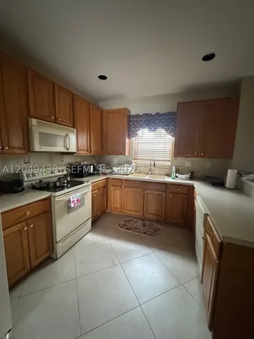7558 NW 17th Drive Pembroke Pines FL 33024