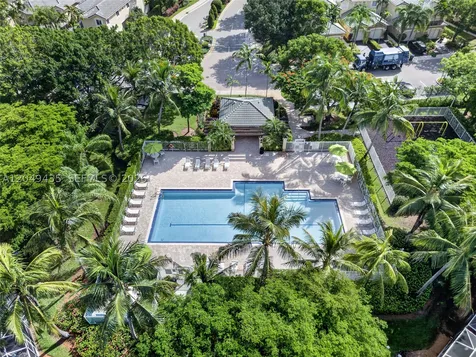 2475 W Cordoba Bend Weston FL 33327