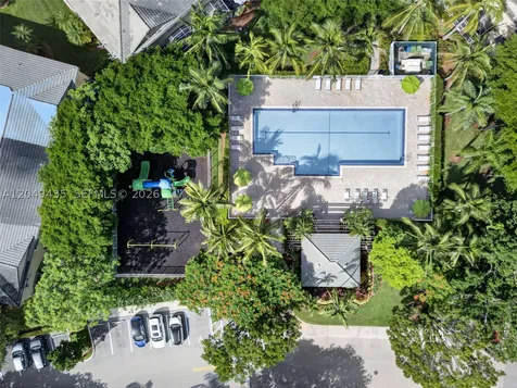 2475 W Cordoba Bend Weston FL 33327