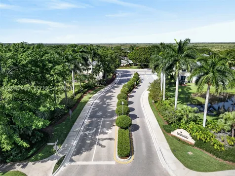 2475 W Cordoba Bend Weston FL 33327