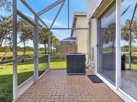 2475 W Cordoba Bend Weston FL 33327