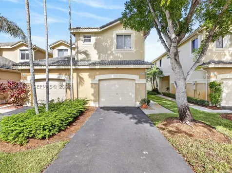2475 W Cordoba Bend Weston FL 33327