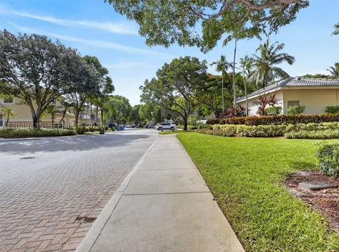 2475 W Cordoba Bend Weston FL 33327