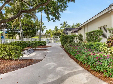 2475 W Cordoba Bend Weston FL 33327