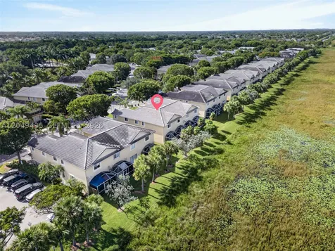 2475 W Cordoba Bend Weston FL 33327