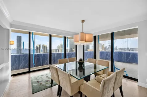 19667 Turnberry Way Aventura FL 33180