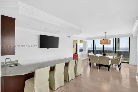 19667 Turnberry Way Aventura FL 33180