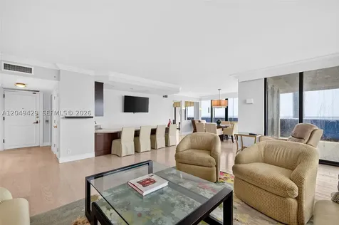 19667 Turnberry Way Aventura FL 33180