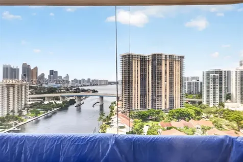 19667 Turnberry Way Aventura FL 33180