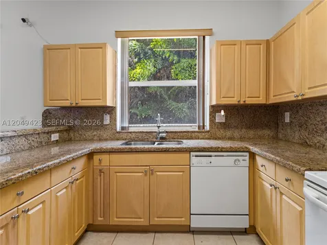 10183 NW 43rd Terrace Doral FL 33178
