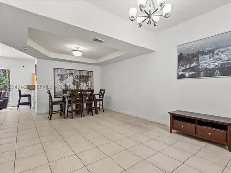 10183 NW 43rd Terrace Doral FL 33178