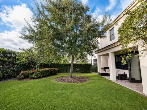 19316 NE 8th Court Miami FL 33179