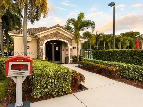 19316 NE 8th Court Miami FL 33179