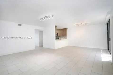 8124 SW 87th Terrace Miami FL 33143