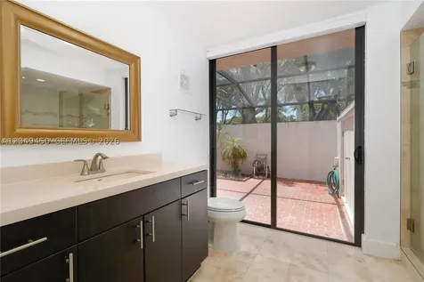 8124 SW 87th Terrace Miami FL 33143