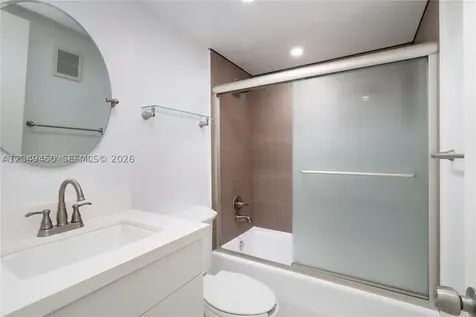 8124 SW 87th Terrace Miami FL 33143