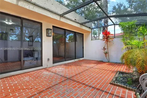 8124 SW 87th Terrace Miami FL 33143