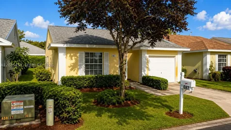 687 SE 22nd Drive Homestead FL 33033