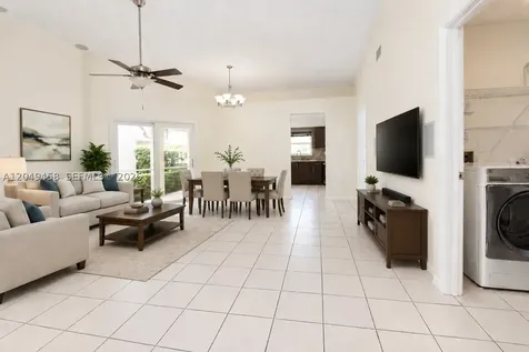 687 SE 22nd Drive Homestead FL 33033
