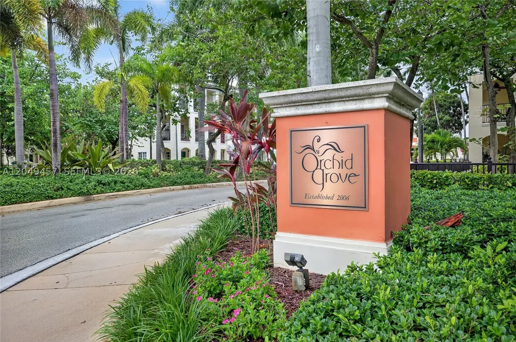 704 SW 1st Avenue Pompano Beach FL 33060
