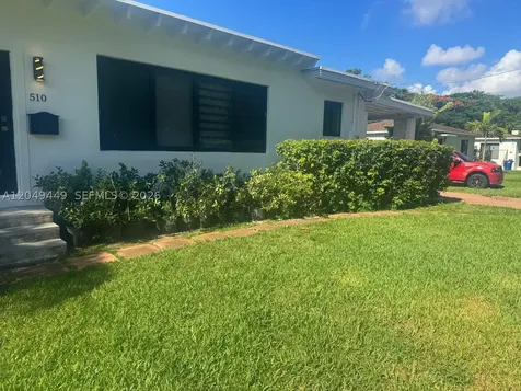 8990 NW 5th Avenue El Portal FL 33150