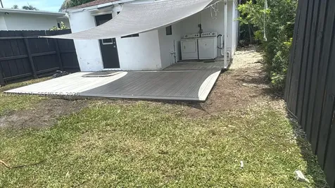 8990 NW 5th Avenue El Portal FL 33150