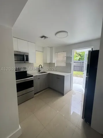 8990 NW 5th Avenue El Portal FL 33150