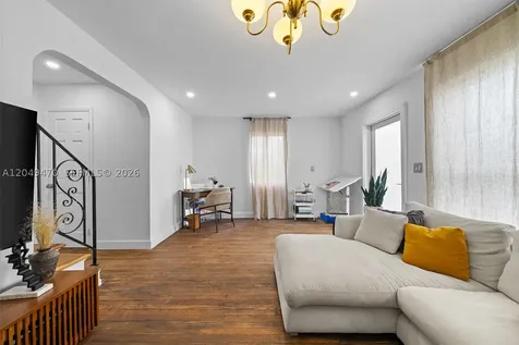642 86th Street Miami Beach FL 33141