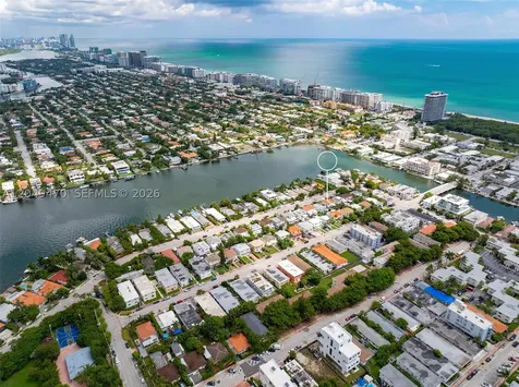 642 86th Street Miami Beach FL 33141