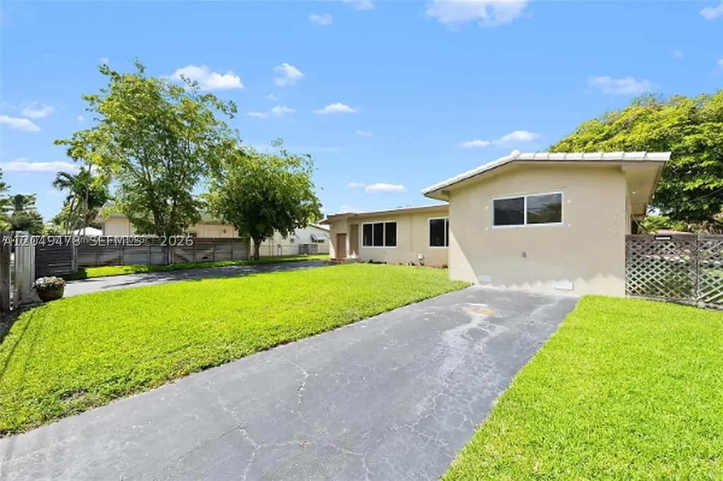 3410 Cleveland Street Hollywood FL 33021