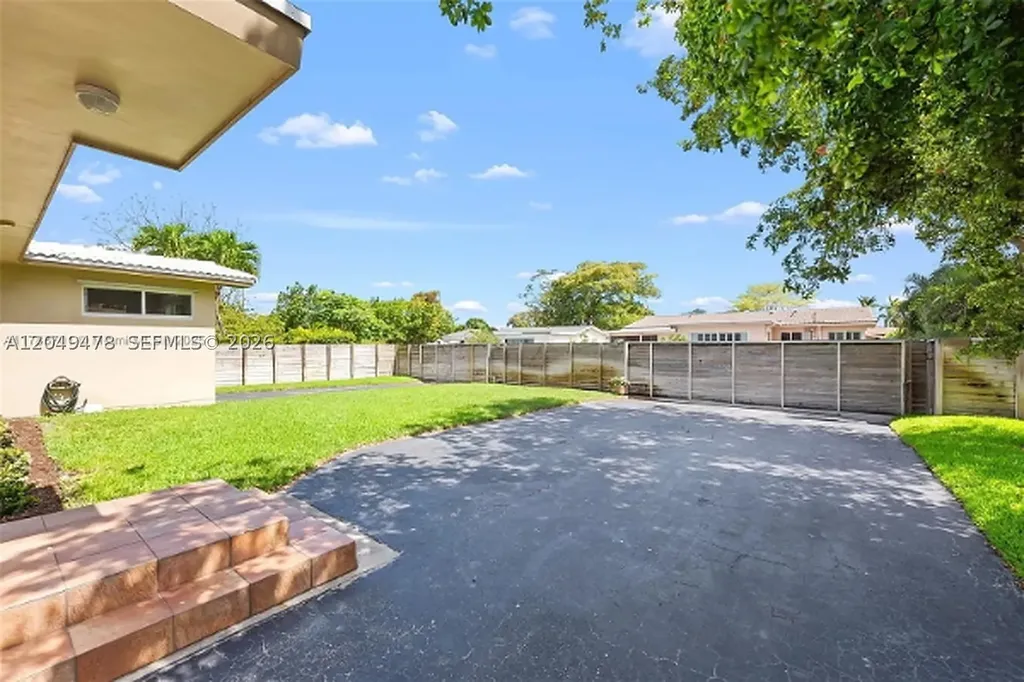3410 Cleveland Street Hollywood FL 33021
